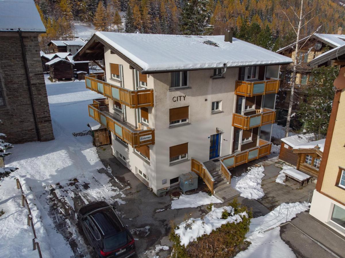 Haus City Saas-Grund Bagian luar foto